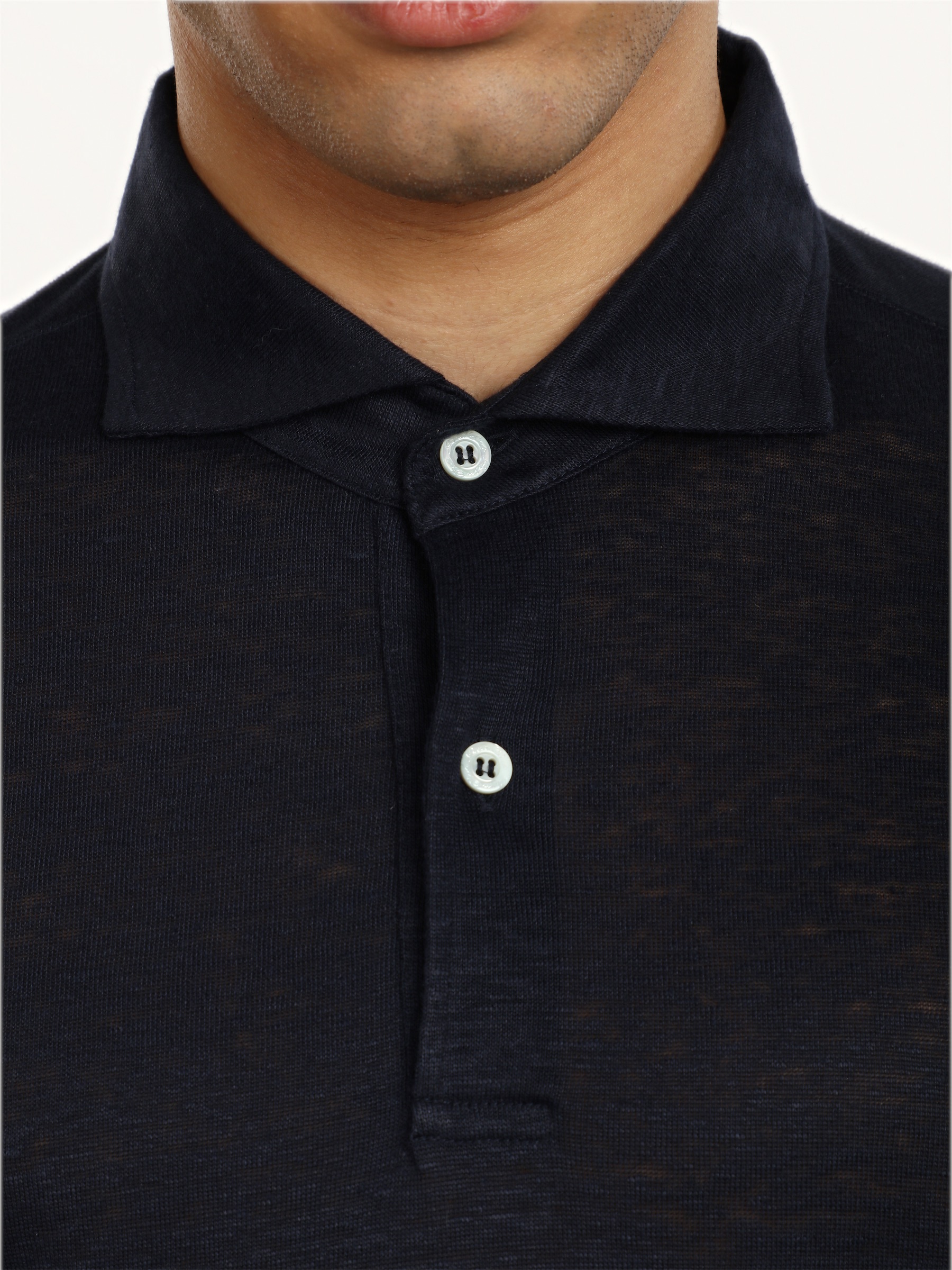 Long-Sleeve Polo, the collar, close up